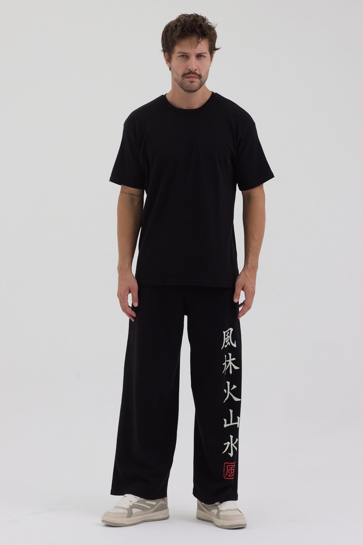 Kanji Grafik Siyah set, önden görünüm