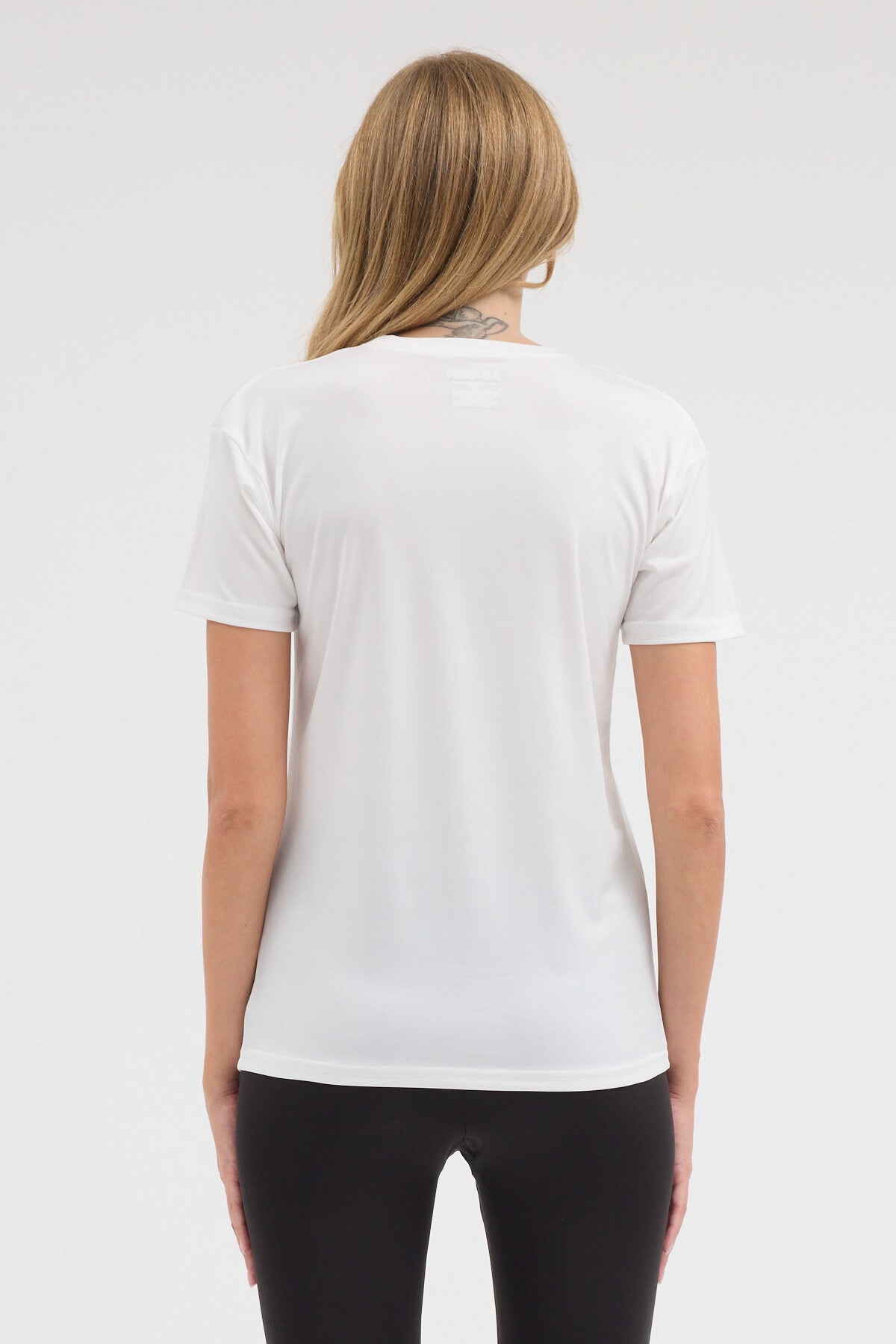 ALVORN Kadın Regular Fit Basic Tişört - Beyaz - Görsel 3