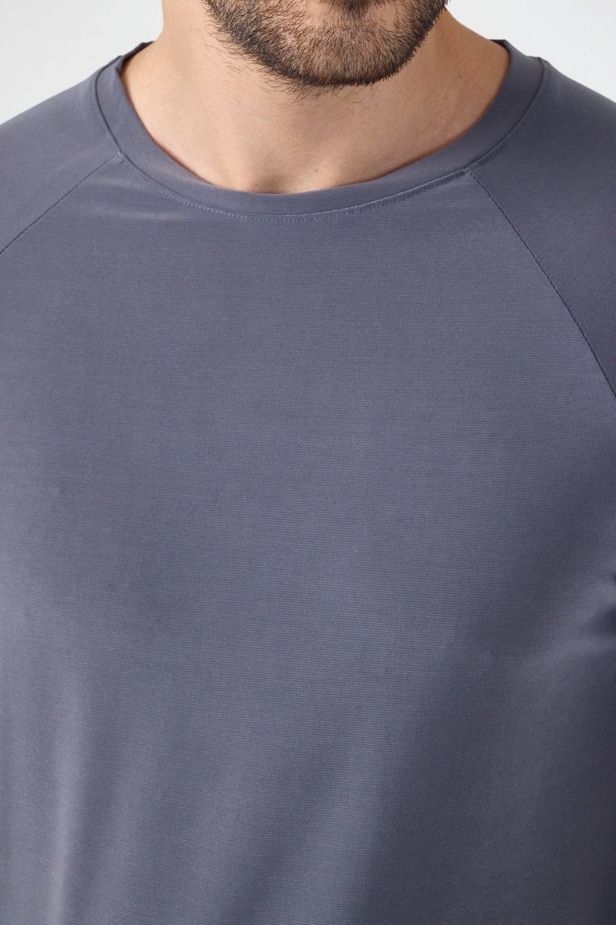 Alvornwear Reglan Kol Tişört — Gri, reglan kol dikiş detayı